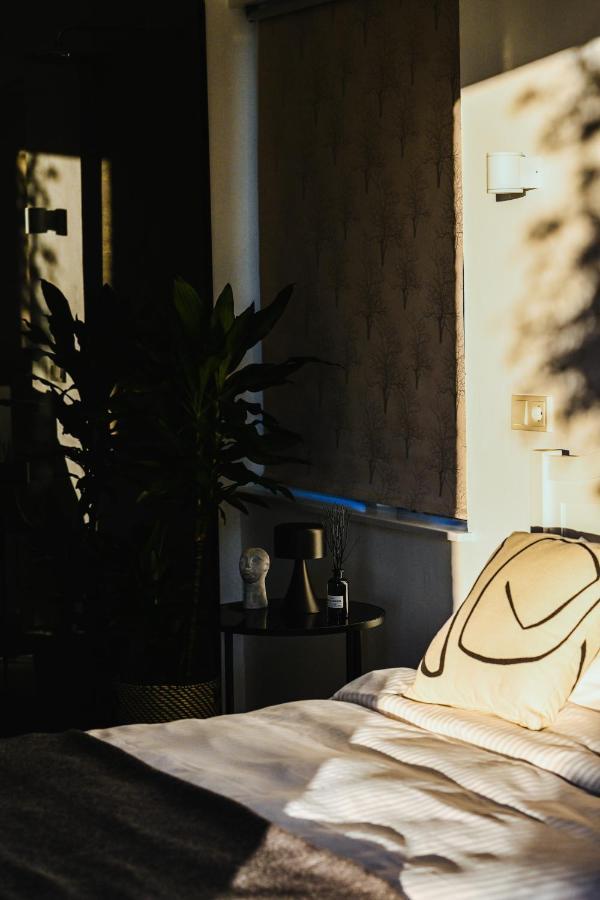Alka - Cozy Room By The Sea With Private Hot Tub Njarthvik Buitenkant foto